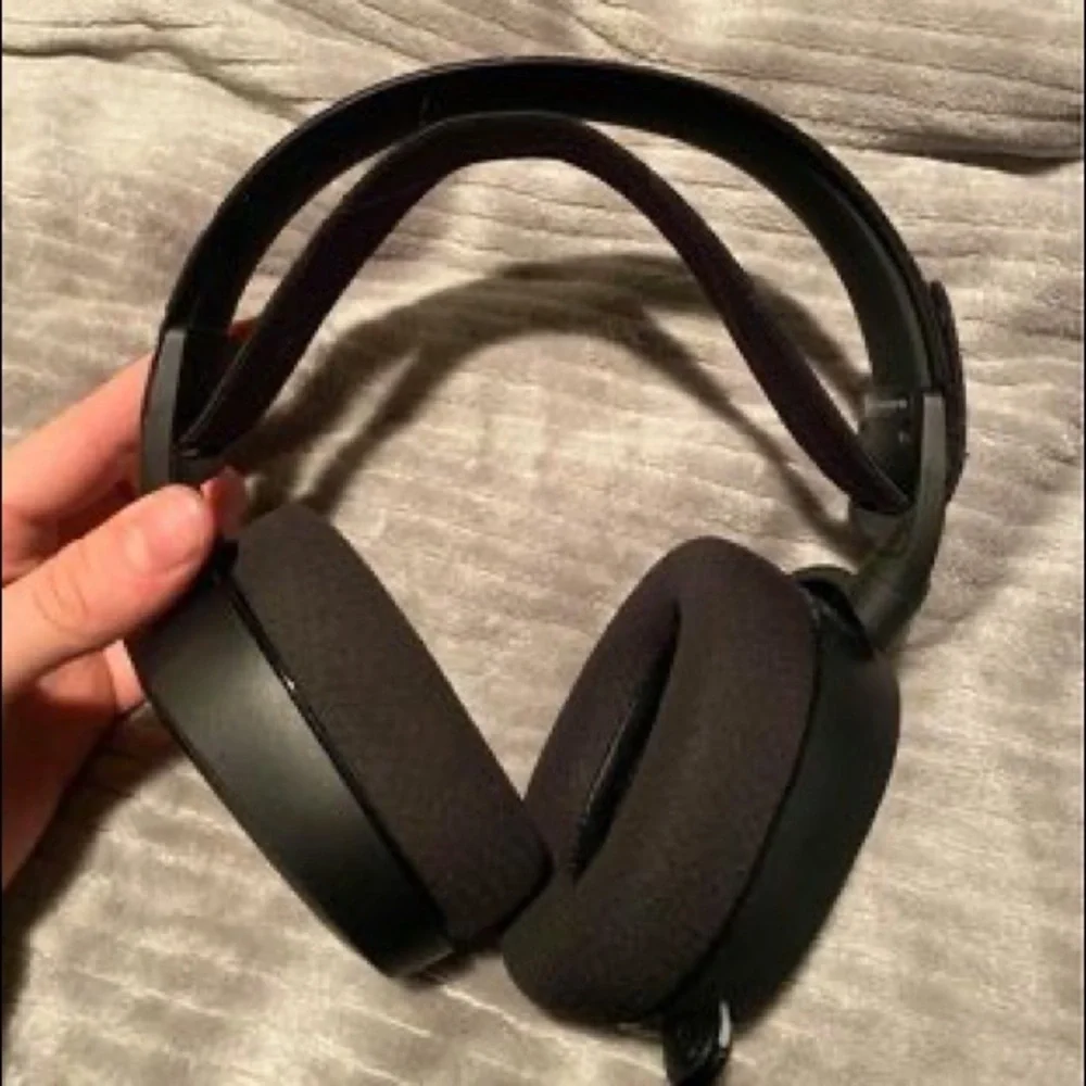 Gaming headset for pc and PS5